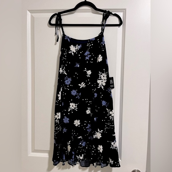 NWT Express sundress - Picture 1 of 5